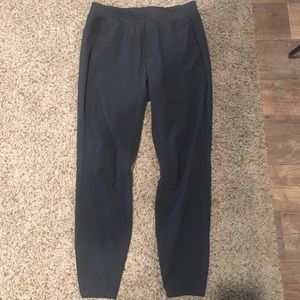 Men’s Lululemon ‘In Mind’ Tapered Pants - size M